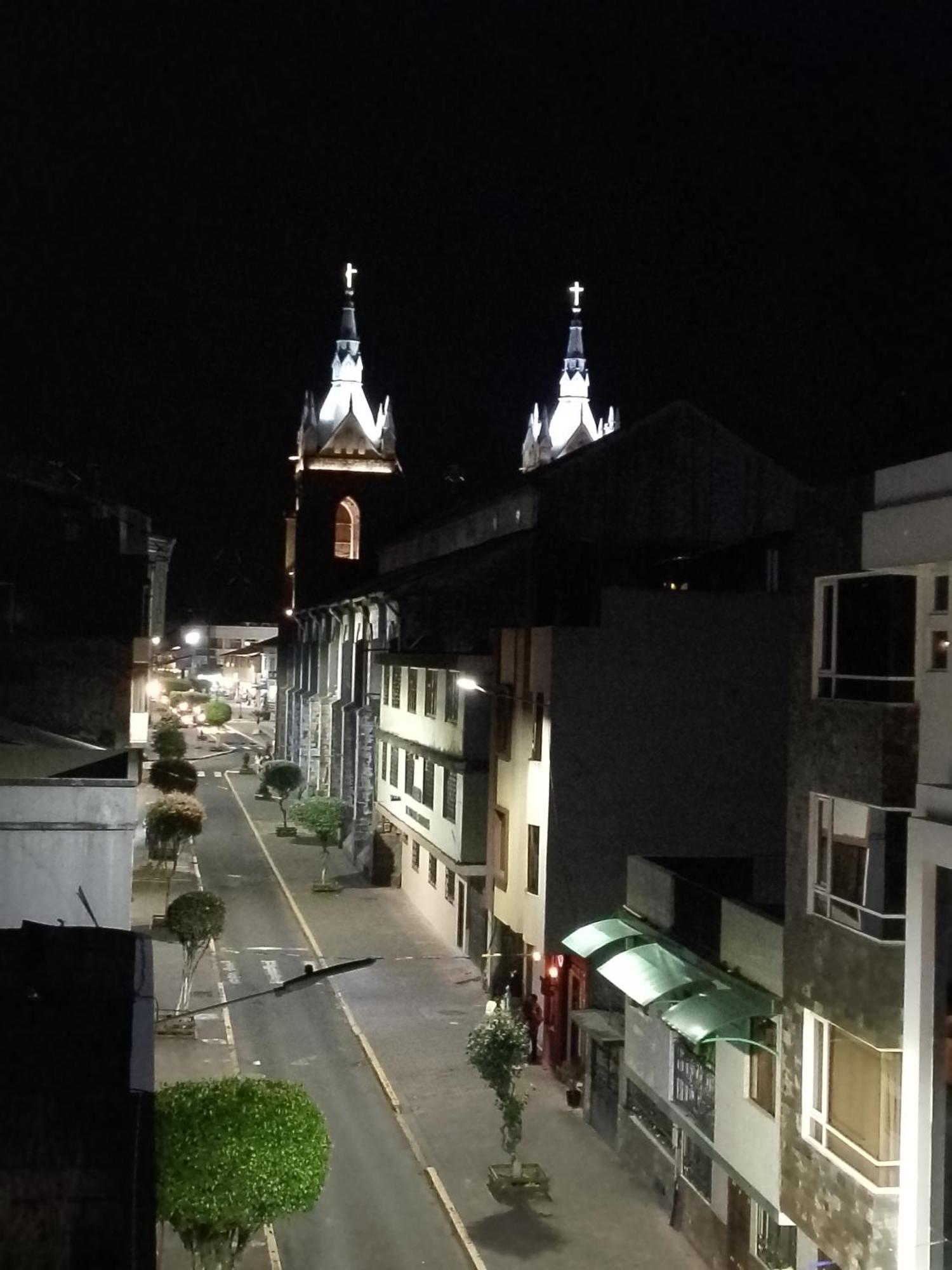 Hotel Amazonia Y Sol บาญอส ภายนอก รูปภาพ